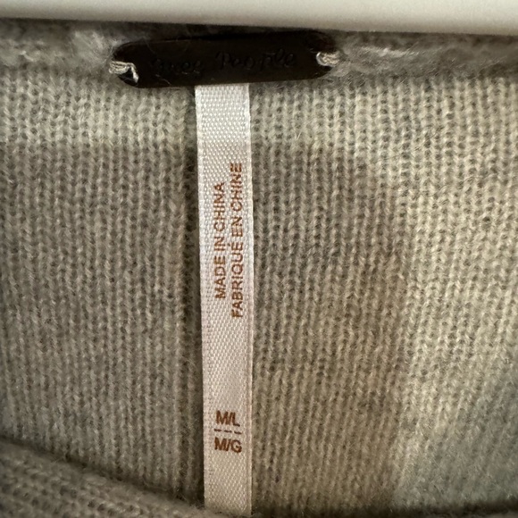 Free People Whisper Cashmere Poncho - Picture 10 of 14